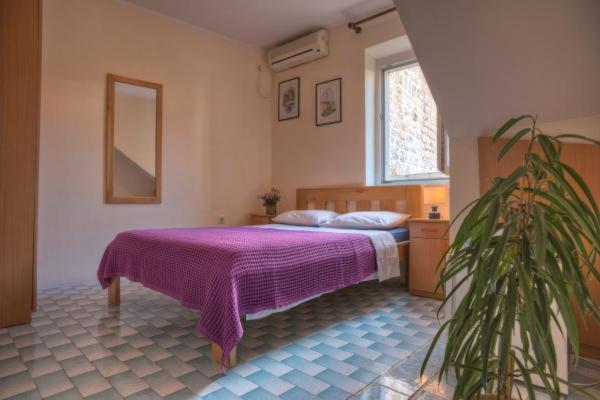 Location Old Town Konukevi Budva