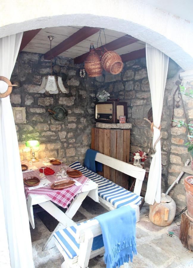 Location Old Town Konukevi